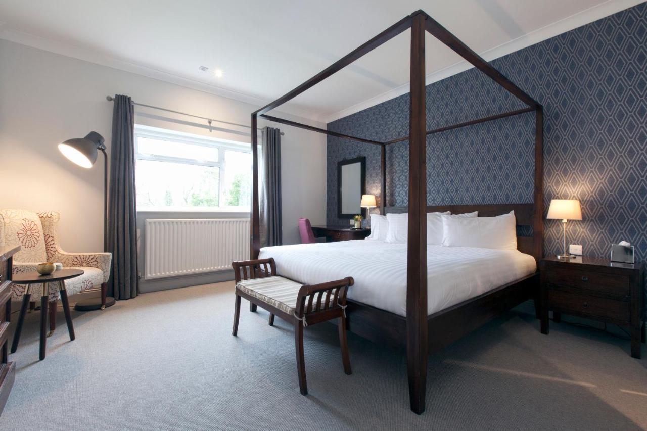 Asperion Hillside Hotel Гілфорд Екстер'єр фото